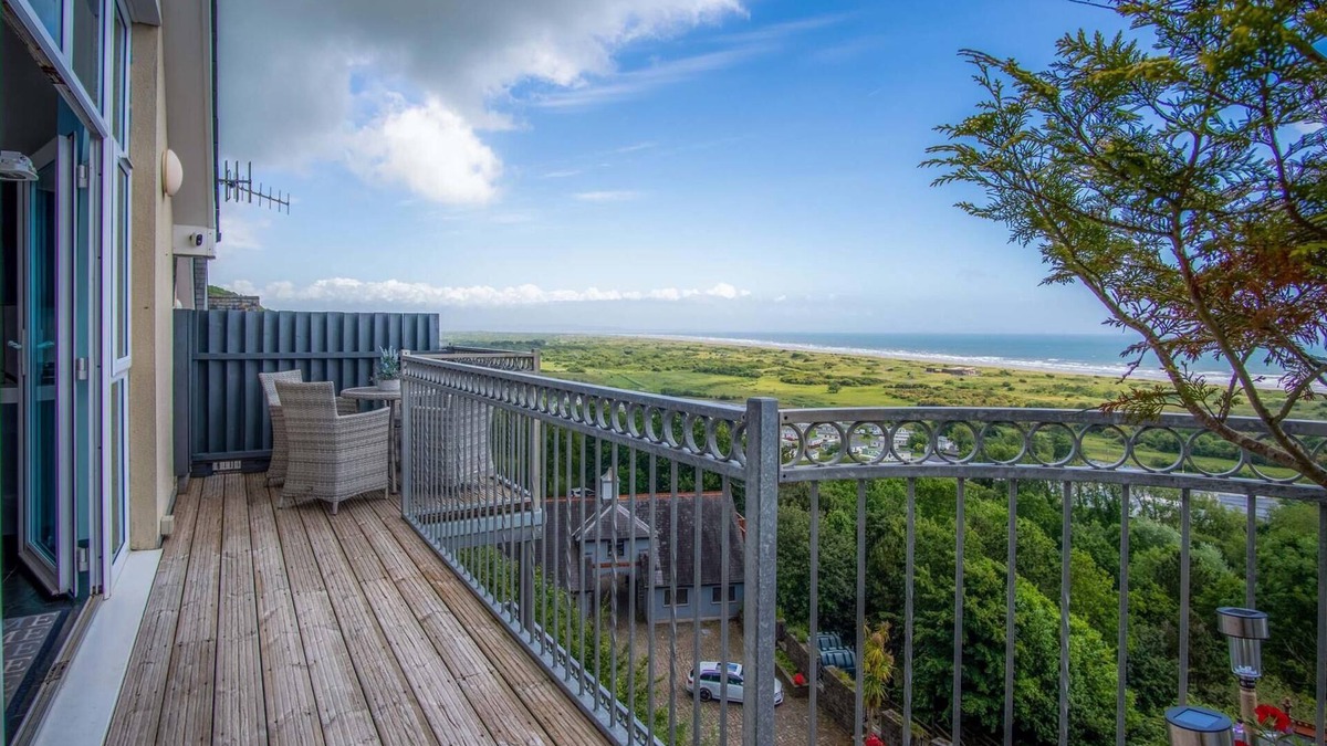 Pendine Apartment | Nautilus - 2 Bedroom Apartment - Pendine