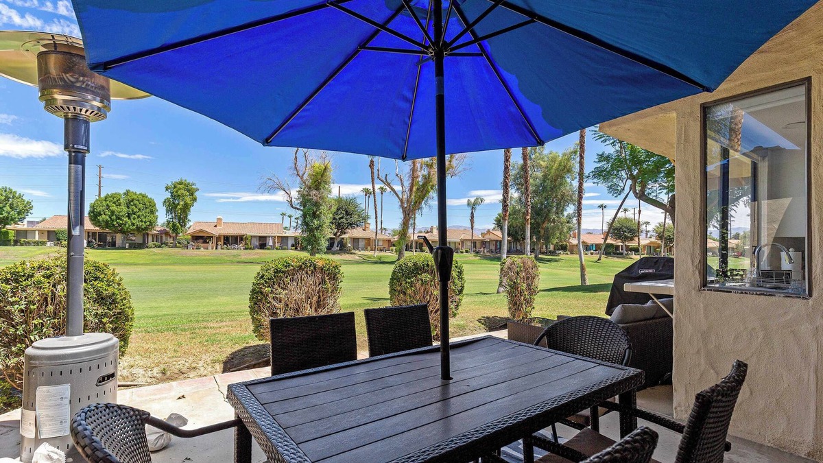 Palm Desert House | Navigate Stays Exclusive Private Golf Club Retreat
