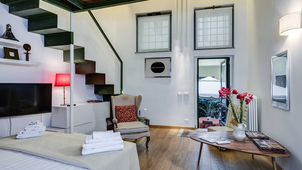 Rione V Ponte Apartment | NAVONA ROMANTIC LOFT