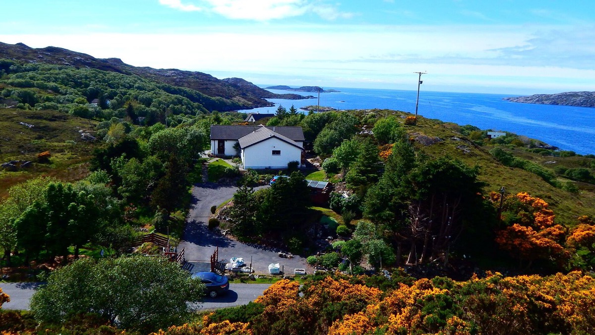 Inverkirkaig House | NC 500 | Lochinver | Self Catering | Cruachan Holiday Home