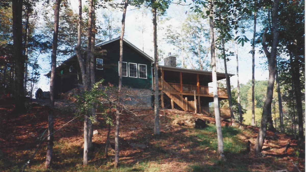 Otto Cabin | NC Cabin Creekside: Stunning Creek Views, Sleeps 7 —5 Stars