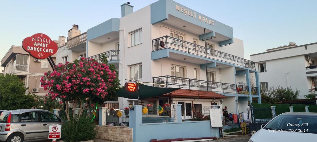 Sigacık Apartment | NEŞELİ APART BAHÇE CAFE