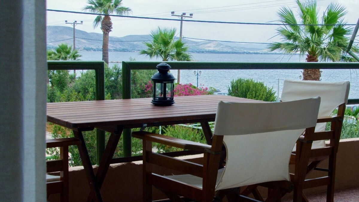 Nea Makri Apartment | Nea Makri Beach Apartment