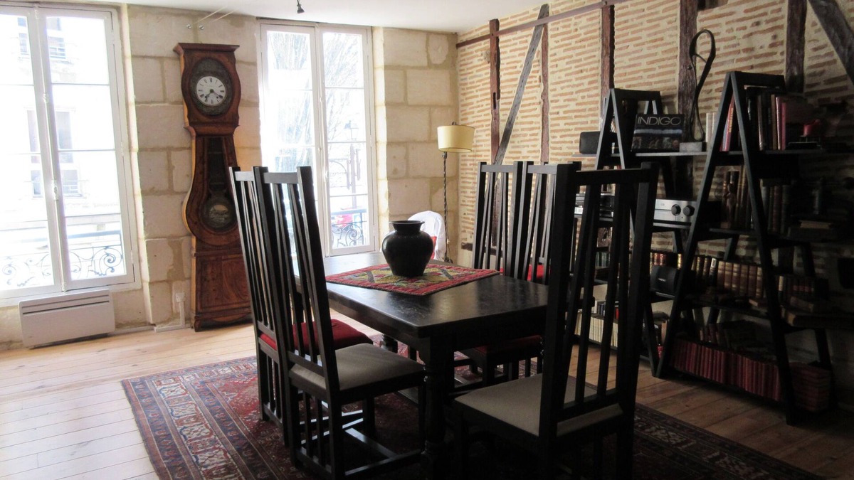 Agen Apartment | Near Agen station and historic center, atypical loft with patio