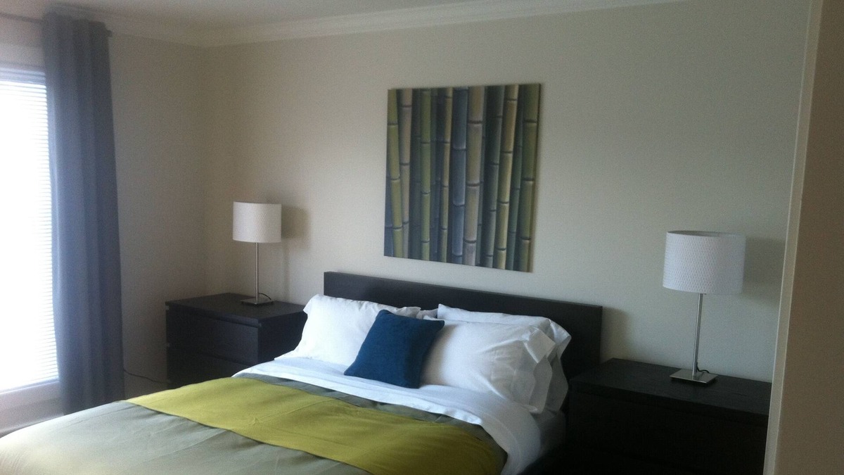 L'Ile-Perrot Apartment | NEAR AIRPORT BEAUTIFUL 2 BEDROOM APARTMENT