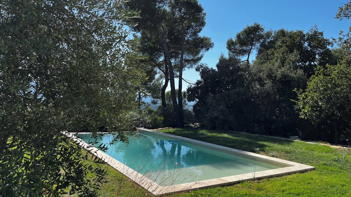 Pourrieres Villa | Near Aix en Provence, bastide with exceptional panorama