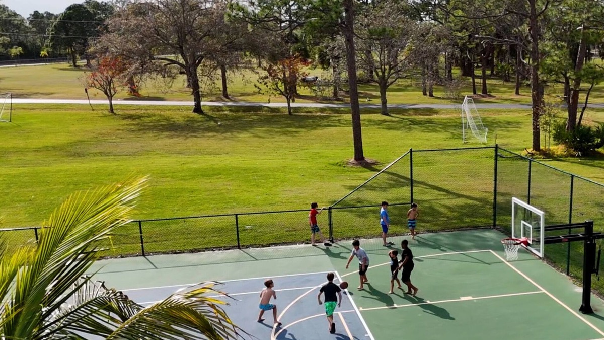 Jensen Beach House | Near Beach W/Private Lake, Tennis + More!n