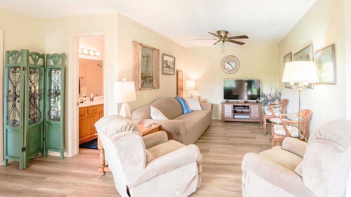 Rogers House | Near Beaver Lake - Ideal for Unwind Getaways