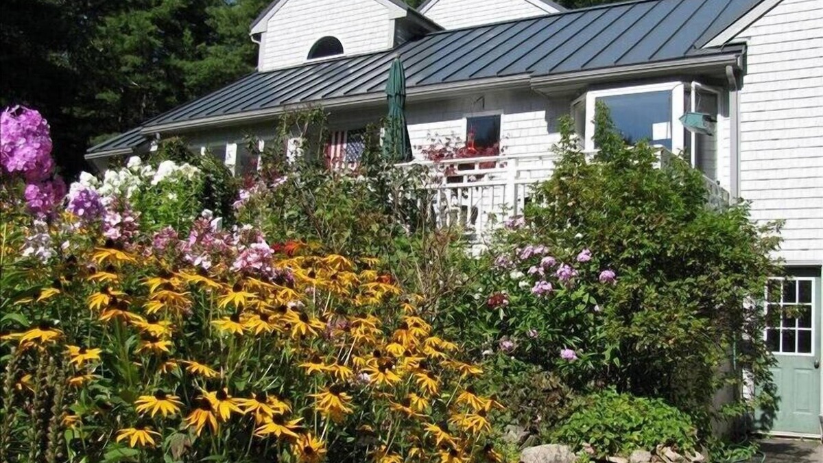 Biddeford Apartment | Near Biddeford Pool. Quiet, Private, Hideaway.