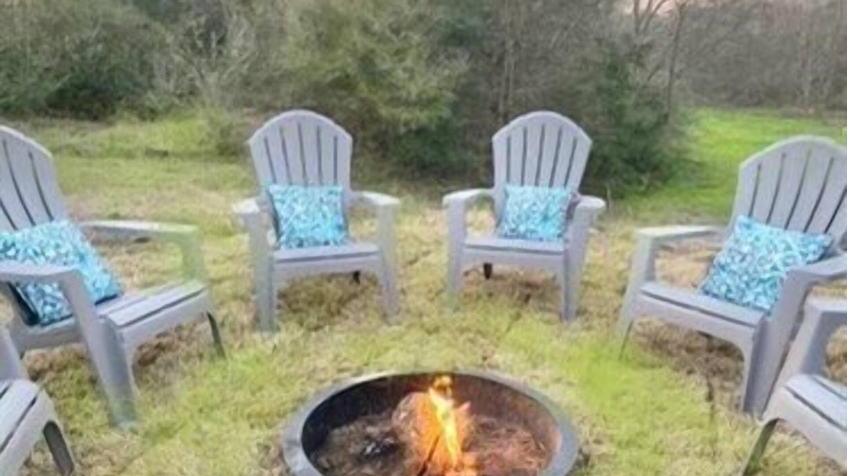 College Station House | NEAR BRAZOS COUNTY EXPO CENTER. ENJOY FRESH AIR AND STARRY NIGHTS.