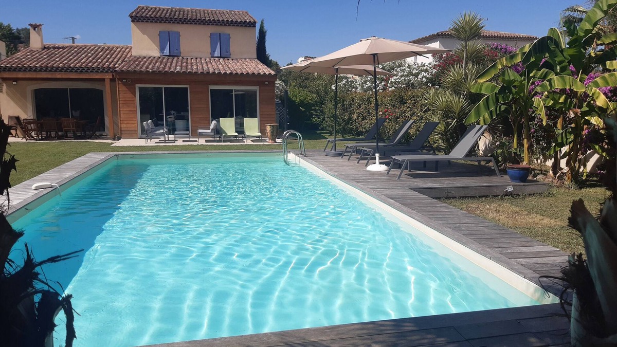 Pegomas Villa | Near Cannes, villa 140 m2 4 bedrooms air-conditioned private pool large garden