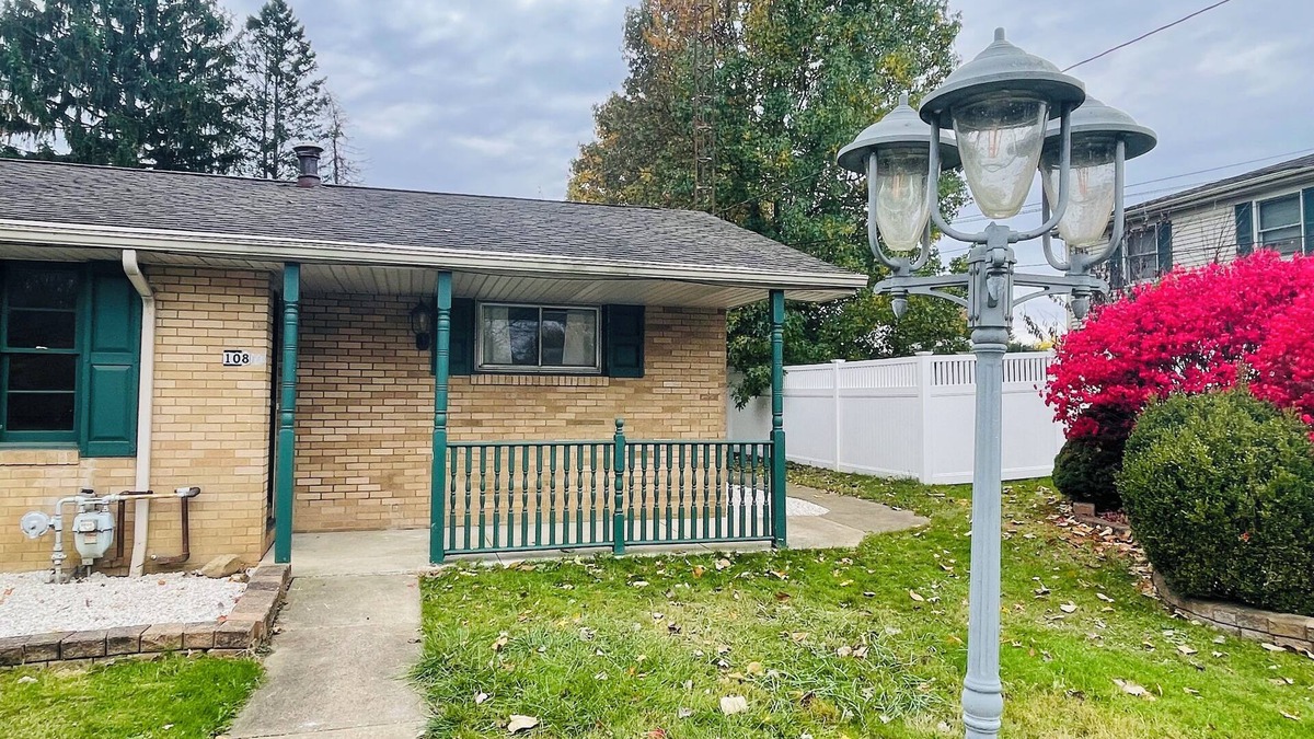 Louisville House | Near Canton 3-bedroom house in Louisville with WiFi, patio