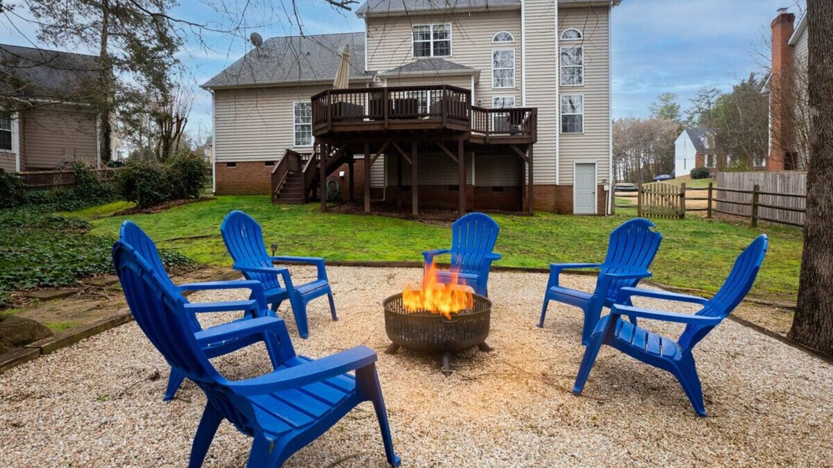 Charlotte House | Near Carowinds, Fire Pit,Unwind in Comfort & Charm