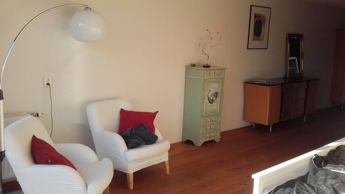 Middenmeer Apartment | Near City Centre with your own bathroom and toilet, spaceous and comfortable