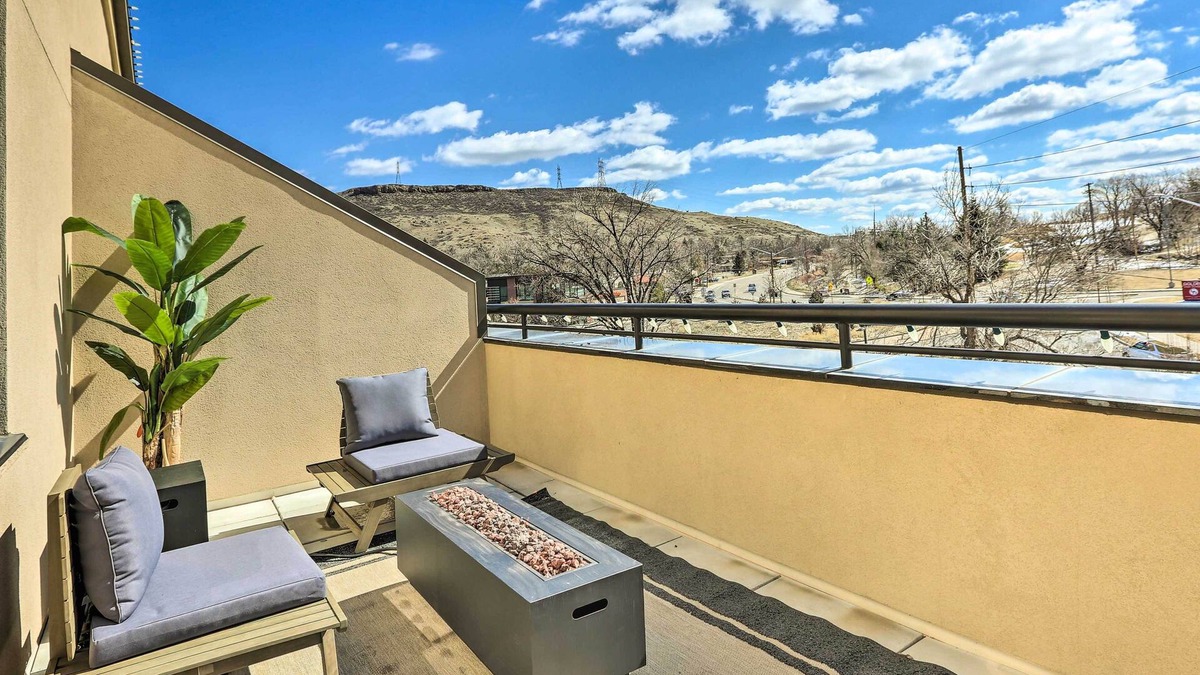 Golden Apartment | Near Coors Brewery & School of Mines: Golden Unit