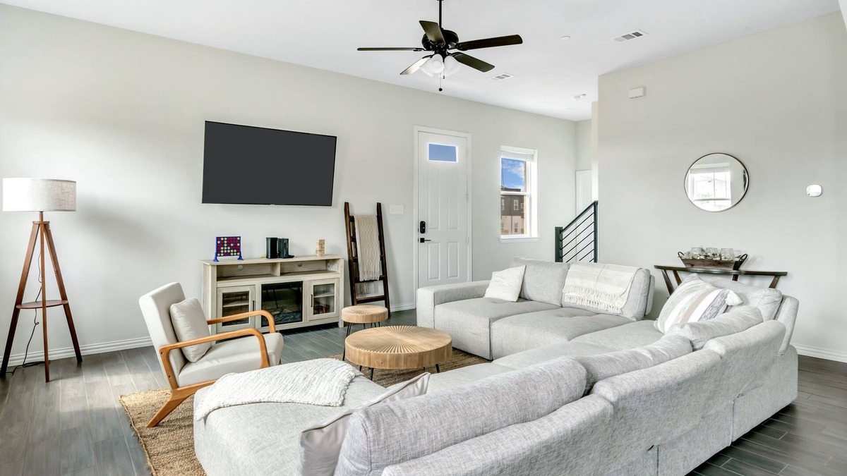 Irving House | Near DFW Airport, Exec Home w/Office+Balcony+Yard