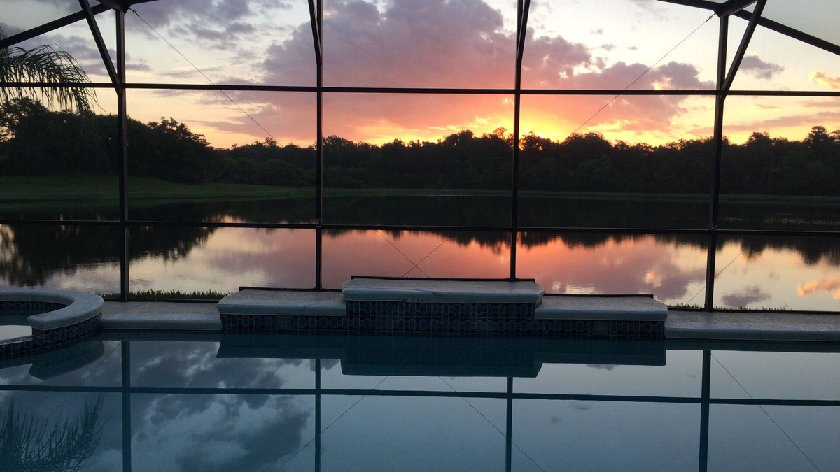 Buena Ventura Lakes Villa | Near Disney and USTA tennis campus - Pool Villa on the Lake - Stunning Views!