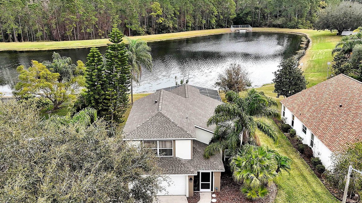 Southchase House | Near Disney & Universal: Family Retreat in Orlando