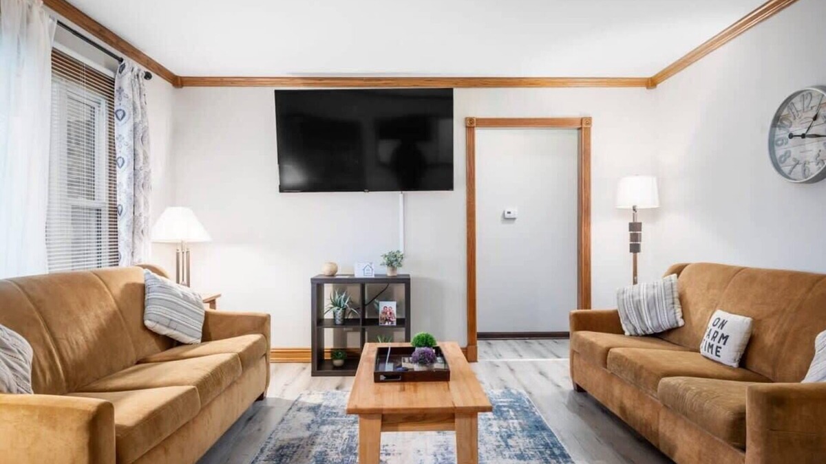 Acton House | Near Downtown, Modern Interior - Chapel Hill Charm