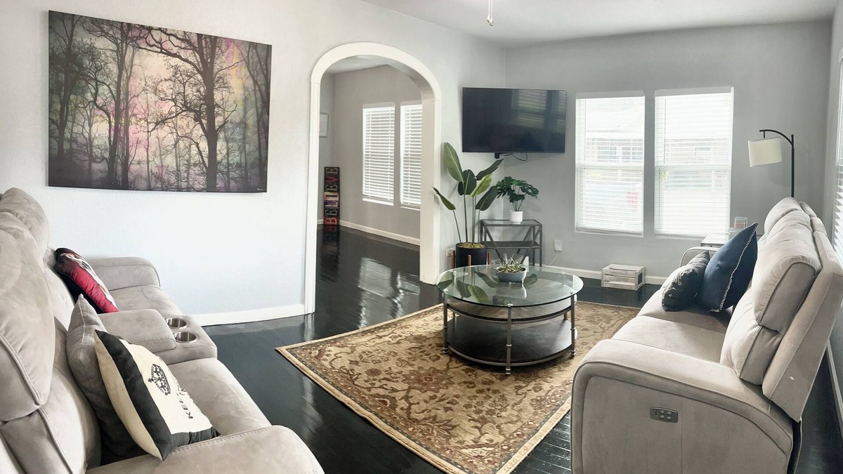 Highland Park House | Near Downtown with Huge Private Backyard w/Turf