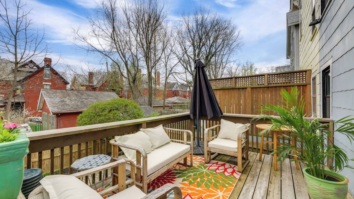 East Walnut HIlls House | Near Dtwn, Dining & Bars: Spacious Cincy Home Base