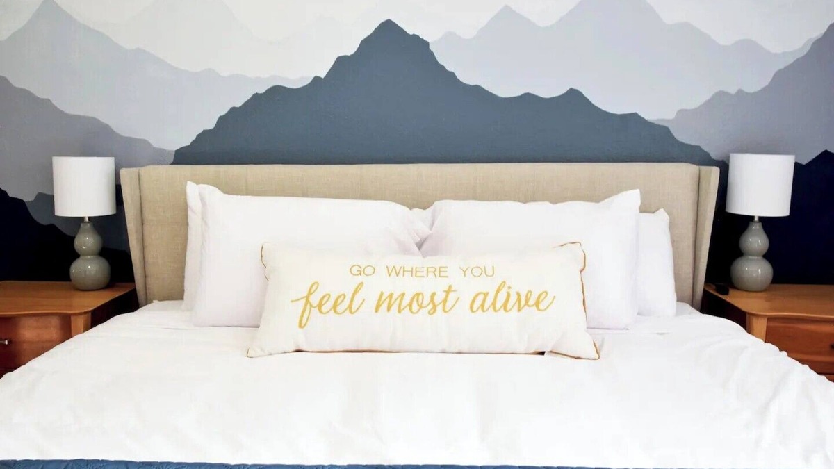 Old North End House | »Near Dwntwn + CC« King Beds┃Trail Access┃Firepit