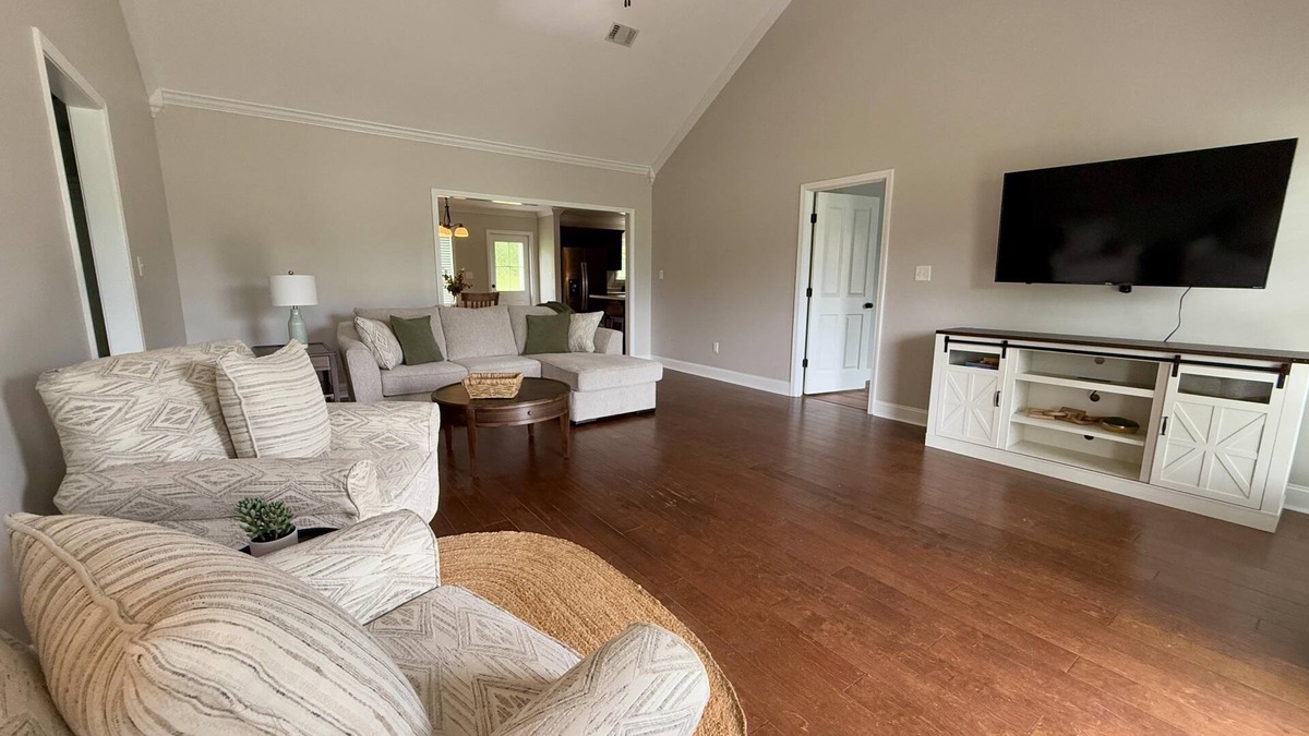 Albany House | Near Fishing, Parks & More – Leesburg Escape 4BR, 2 BA Home