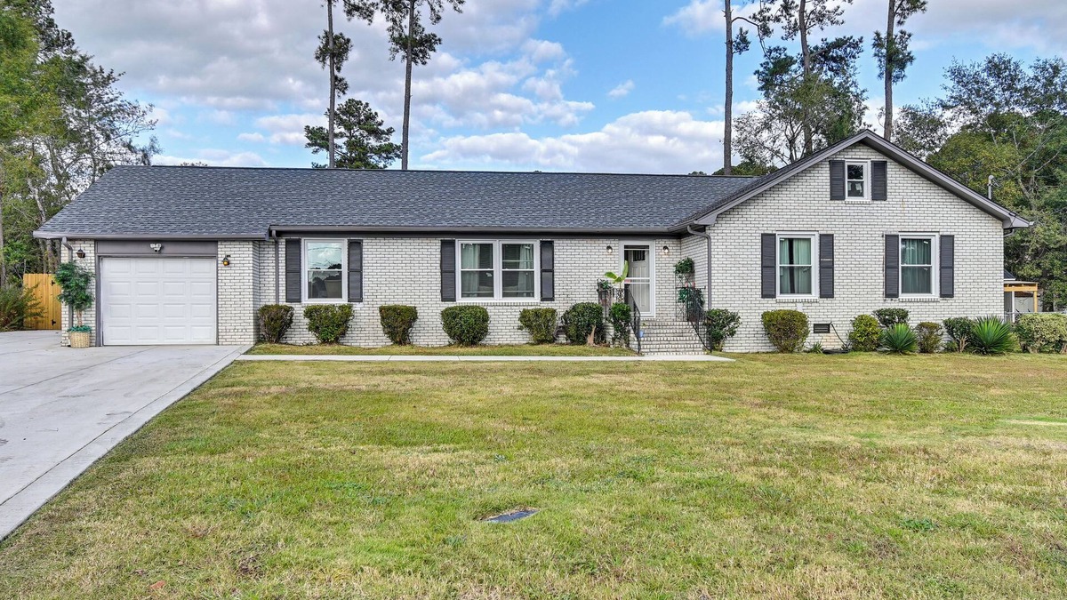 Westover House | Near Fort Liberty: Home w/Yard in Fayetteville!