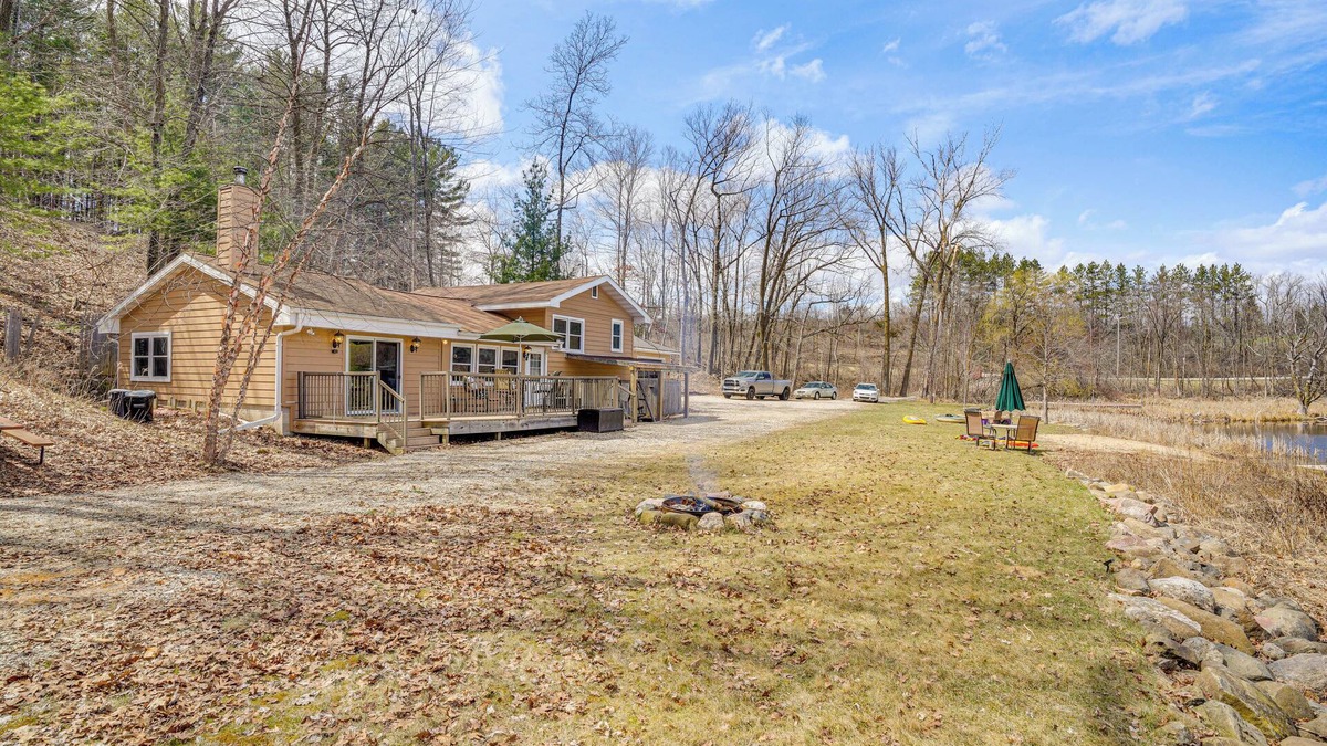 Campbellsport House | Near Hiking: Lakefront Getaway in Campbellsport!