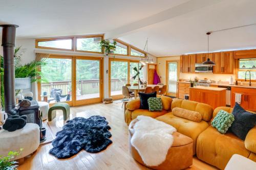 Egremont House | Near Hiking Renovated 4-Acre Berkshires Retreat!