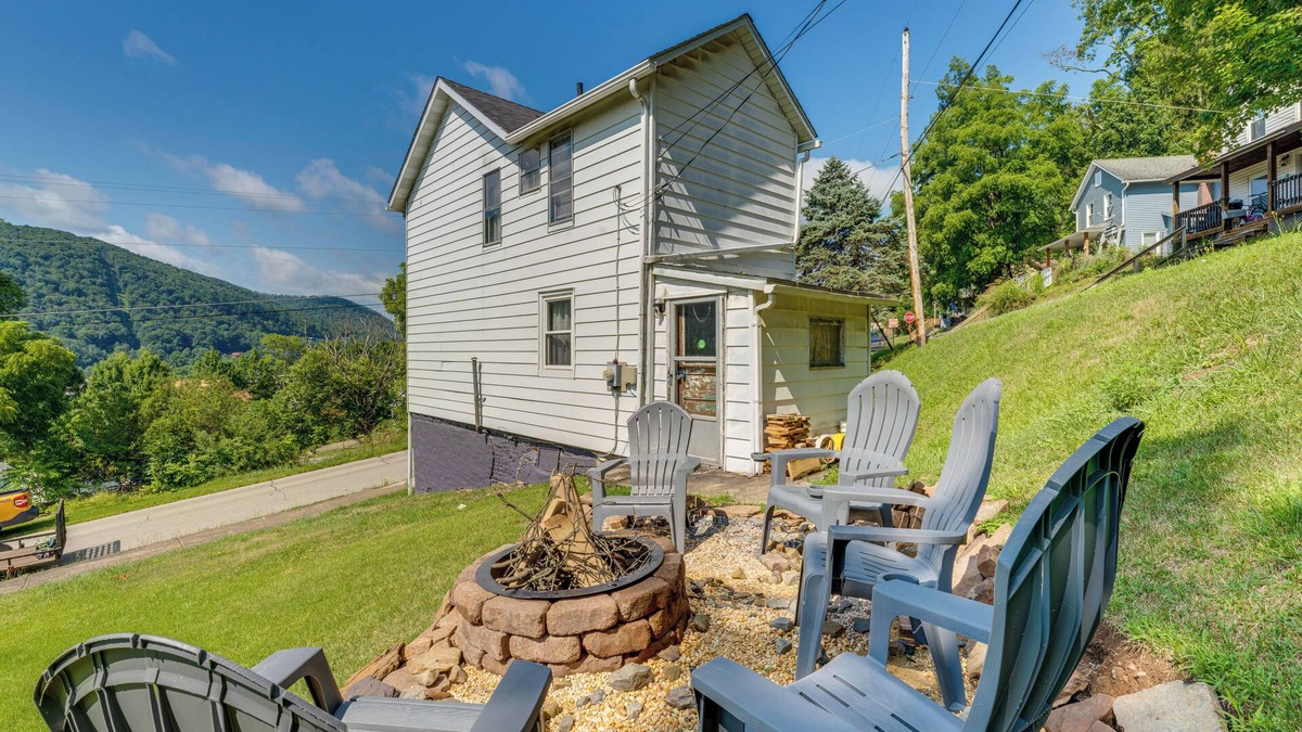 Emporium House | Near Hiking Trails: Central Emporium Home