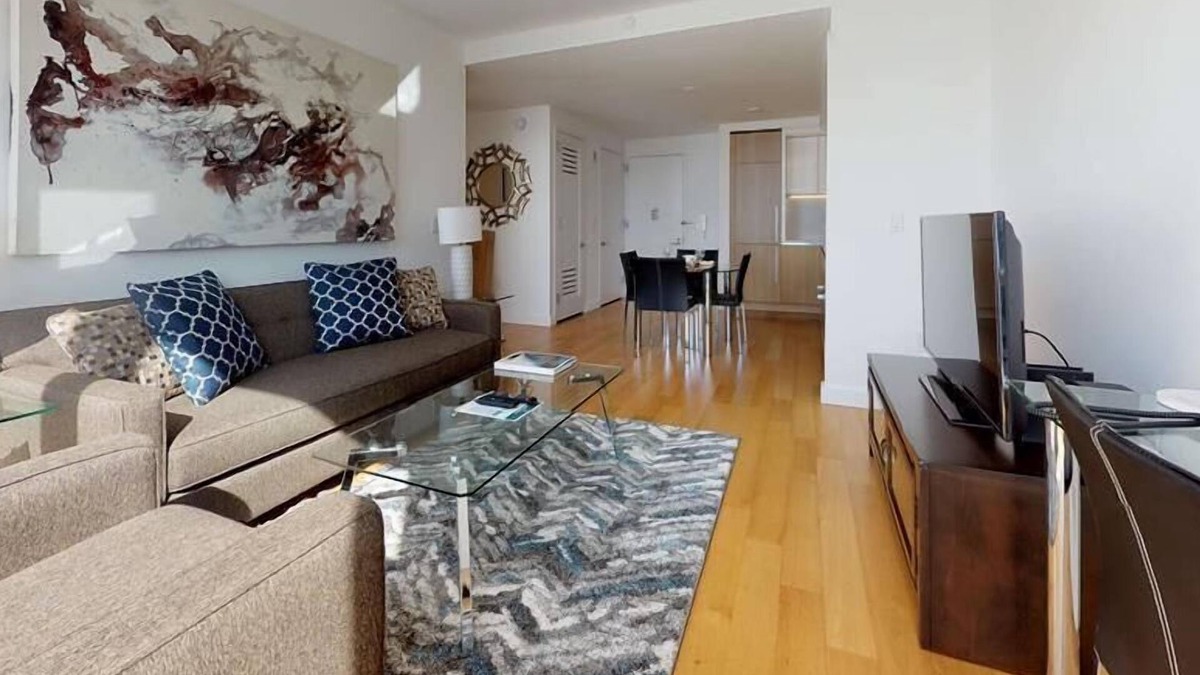 Hell's Kitchen Apartment | near Hudson Hards 1 BR | Midtown West | Upscale