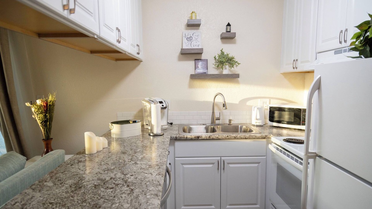 Cascade Apartment | Near I5, Airport