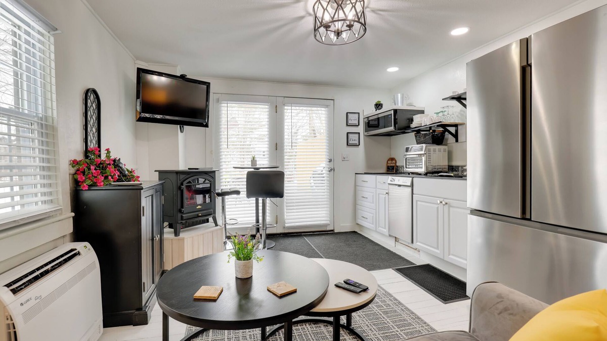 Hammondsport Apartment | Near Keuka Lake: Walkable Paradise!