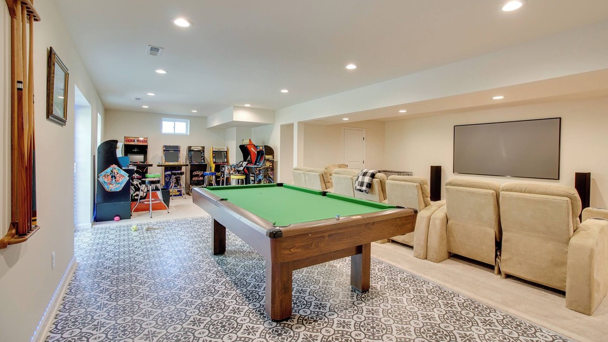 Livingston House | Near Lake Anna: Gem w/Saltwater Pool & Arcade!