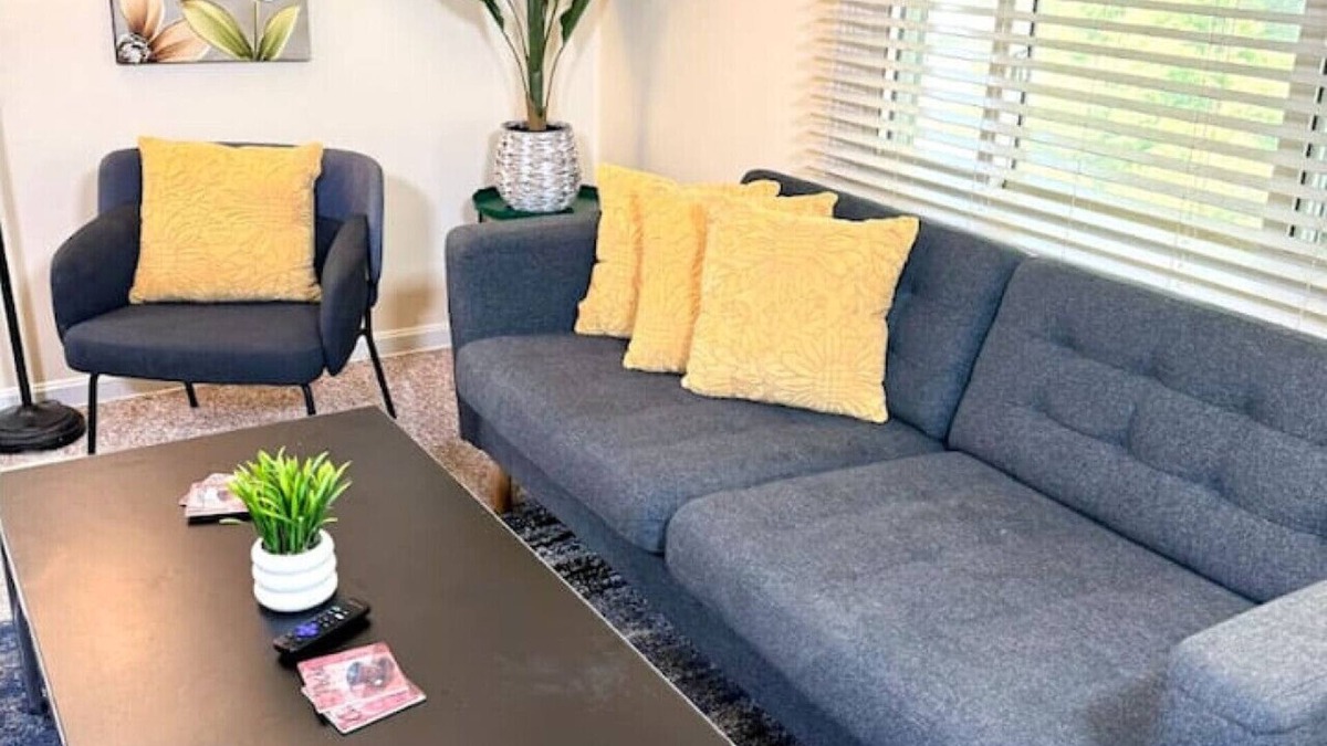 Euclid Apartment | Near Lake Erie!, Downtown, Rock Hall, Euclid Beach