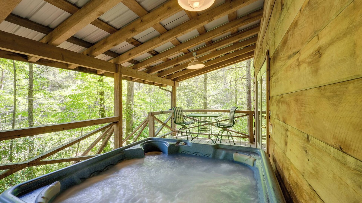 Vein Mountain Cabin | Near Lake Lure: Quiet Cabin w/Deck & Trail Access