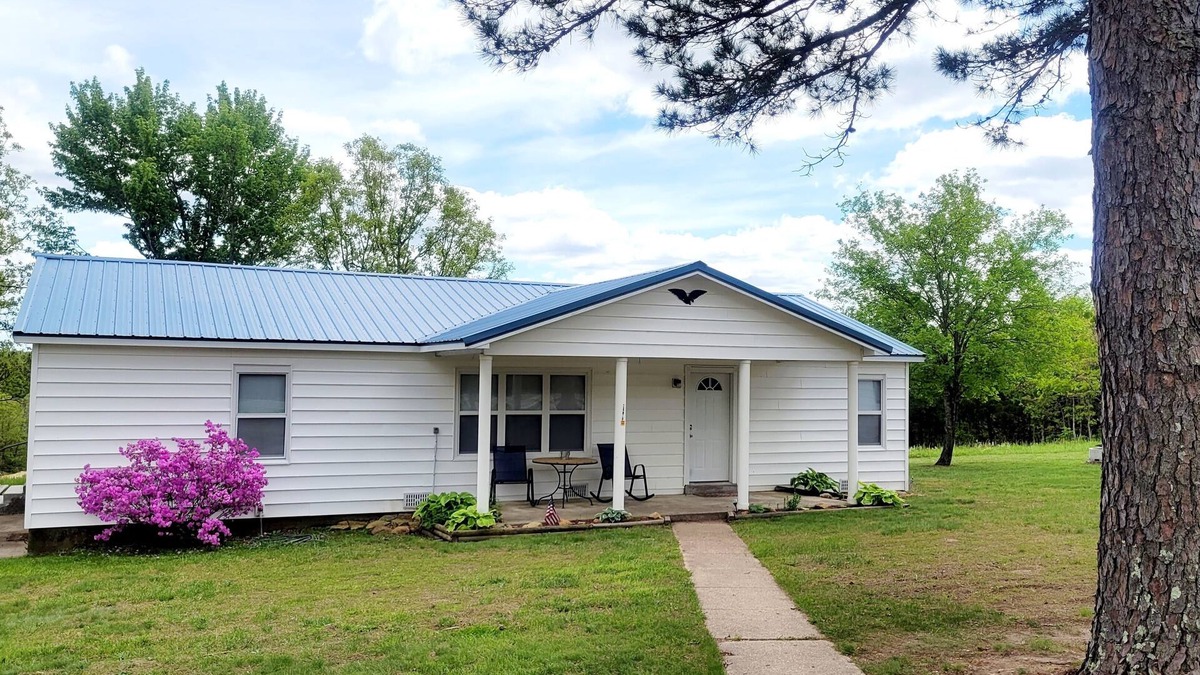 Licking House | Near Licking, MO. Close to Montauk State Park and Ozark National Scenic Riverway