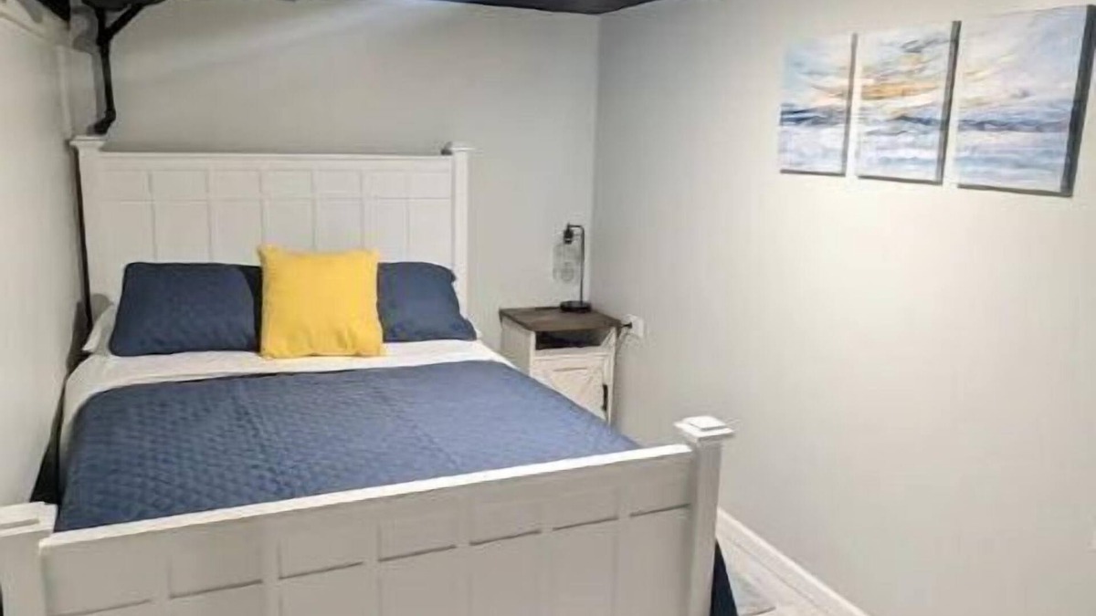 Cicero Apartment | Near Midway Newly remodeled