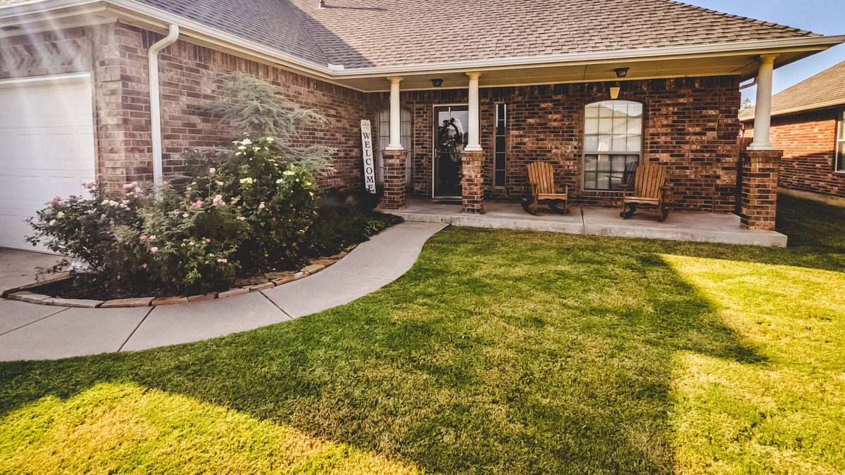 South Oklahoma City House | Near Moore/Norman & Airport I Spacious I Lovely I Comfortable I Kid Friendly