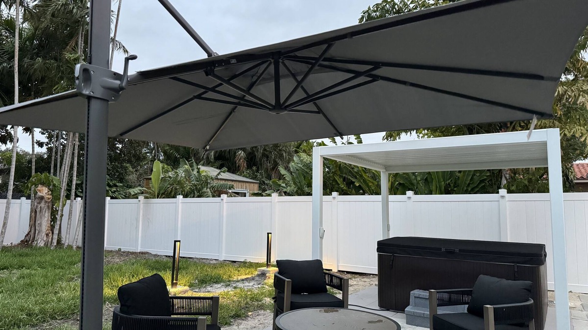 Flagami Ski Chalet | Near of every attraction in Miami!