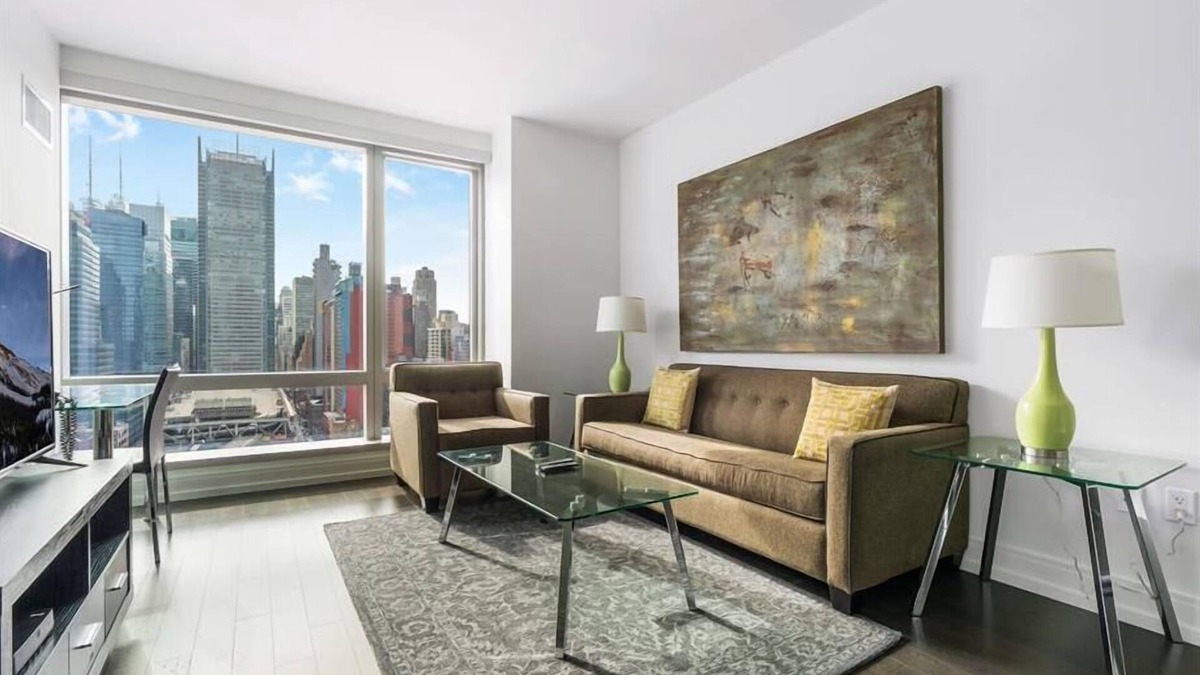 Sutton Place Apartment | near Park Ave & East River 1 BR | in-unit Washer/D