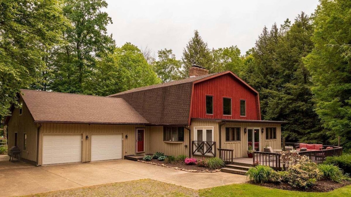 Findley Lake House | *Near Peak and Peak* Findley Lake Hillside Escape