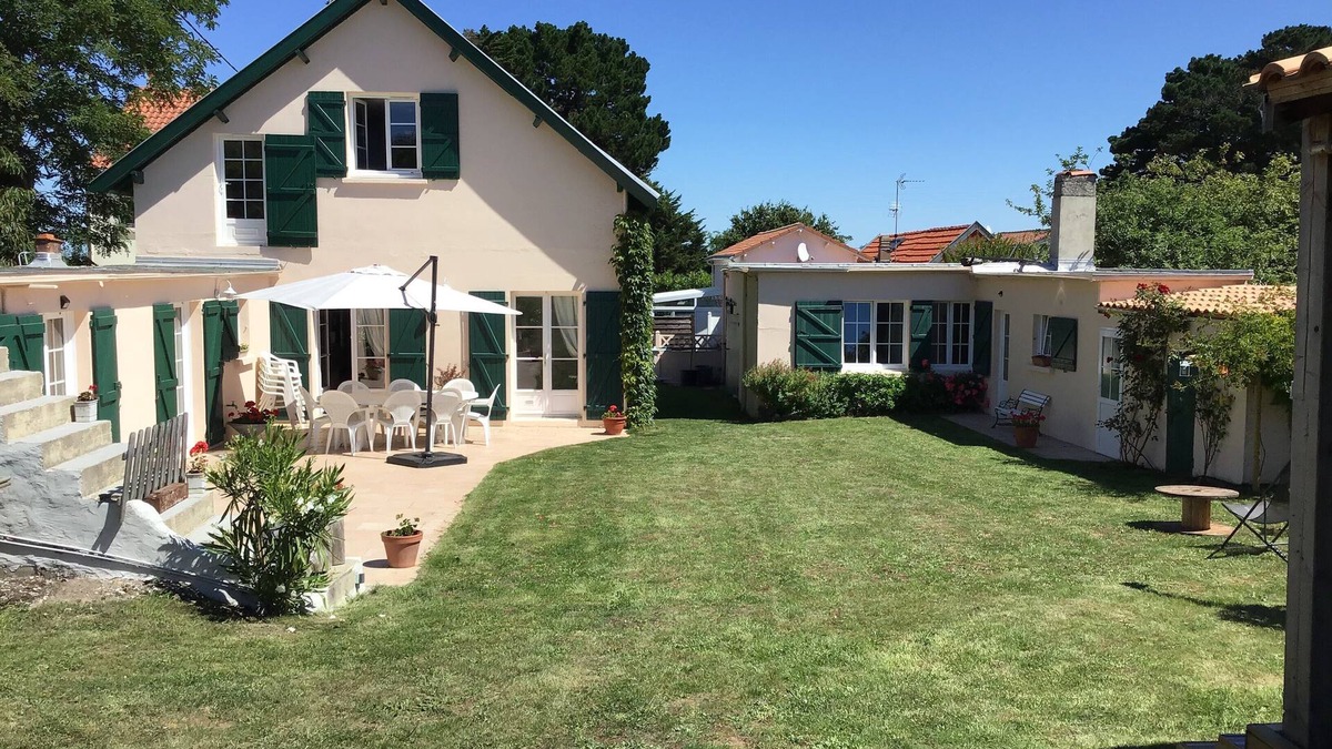 Le Cormier House | Near Pornic large villa 150 m from the beach, with heated outdoor pool