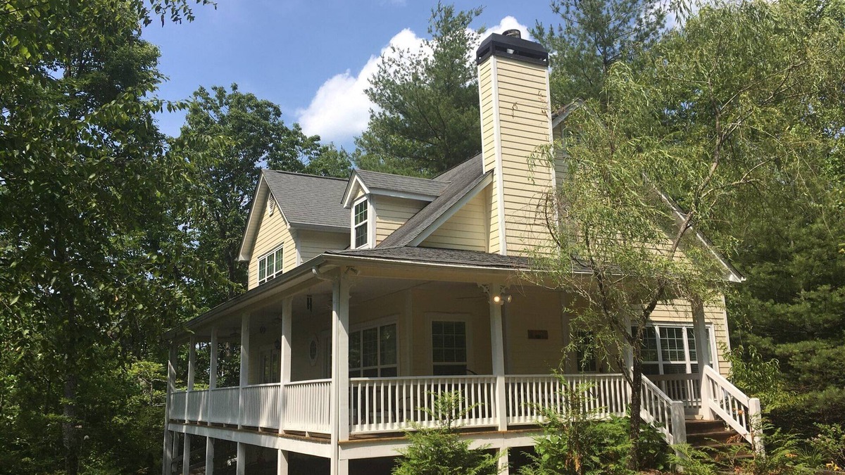 Rabun Gap House | Near Rabun Gap, Dillard, Clayton. Charming 3 bed. Close to Black Rock State Park