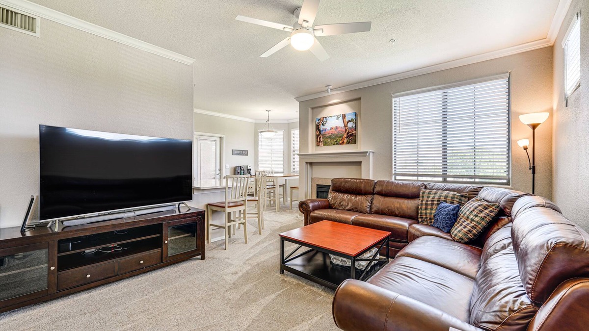 Gilbert Condo | Near Spring Training: Mesa Condo w/Pool Access!