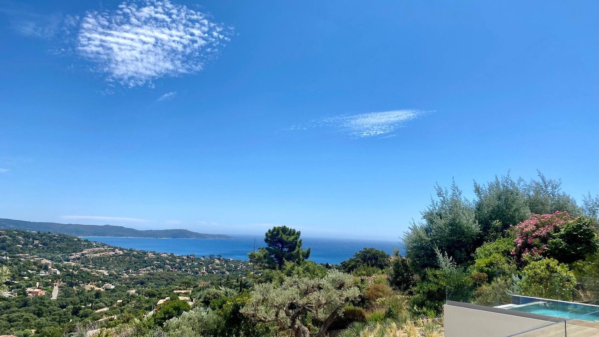 Cavalaire-sur-Mer Resort | NEAR ST TROPEZ, MAGNIFICENT VILLA WITH SEA VIEW, SWIMMING POOL, CLOSE TO BEACHES.