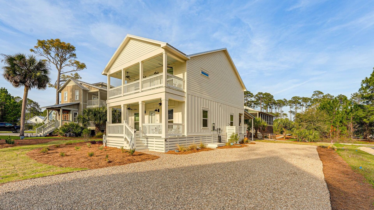 Carrabelle House | Near State Parks: Carrabelle Home w/Beach Access!