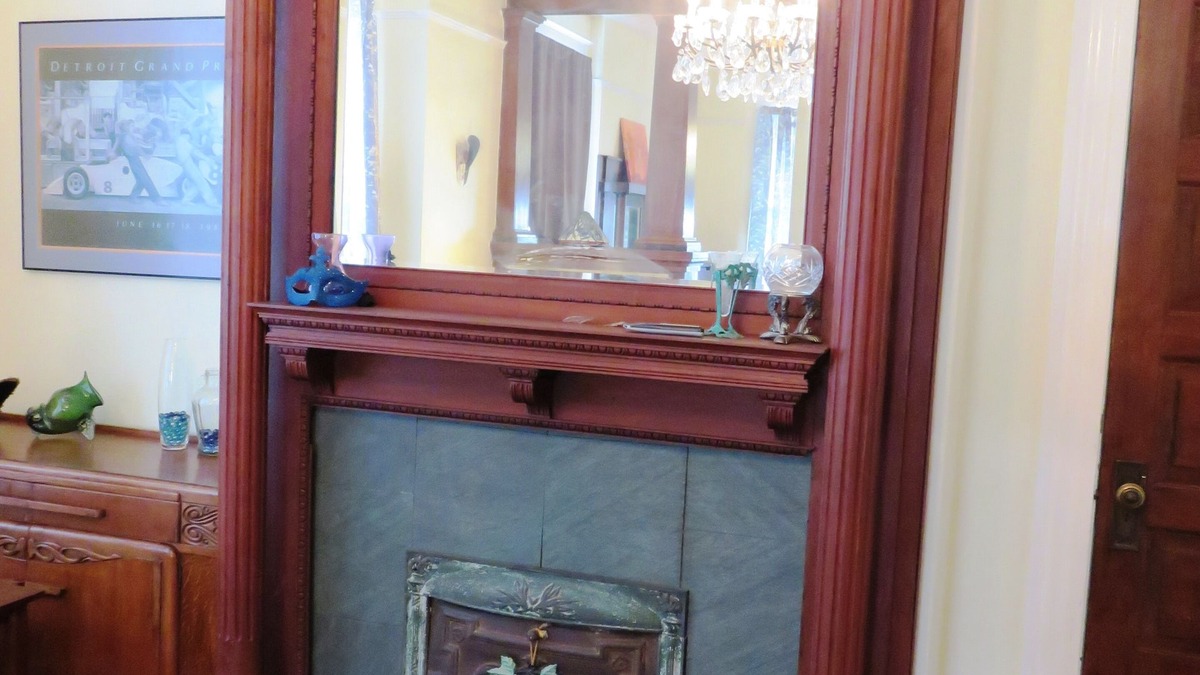 Mid-City Apartment | Near Streetcar Line and shops. Vibrant Neighborhood. Walk to Restaurants & Shops