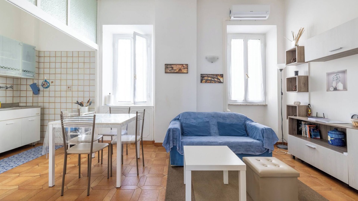 Celio House | NEAR THE COLISEUM, QUIET THREE-ROOM APARTMENT